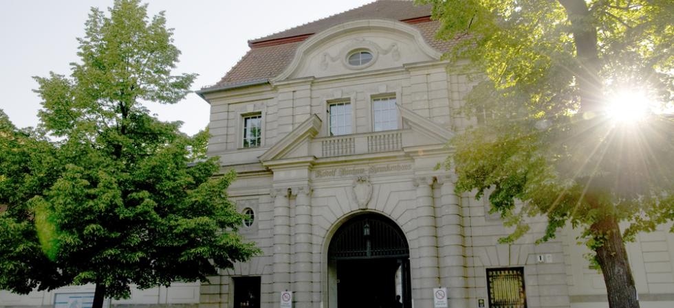 Campus Virchow-Klinikum Entrance Augustenburger Platz